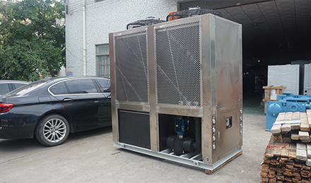 冷水機(jī)壓縮機(jī)出現(xiàn)結(jié)冰現(xiàn)象該如何進(jìn)行解決？